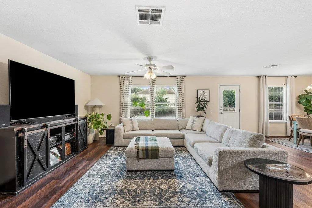 Photo of 5721 ABBY ANN LN, Austin, TX, 78747