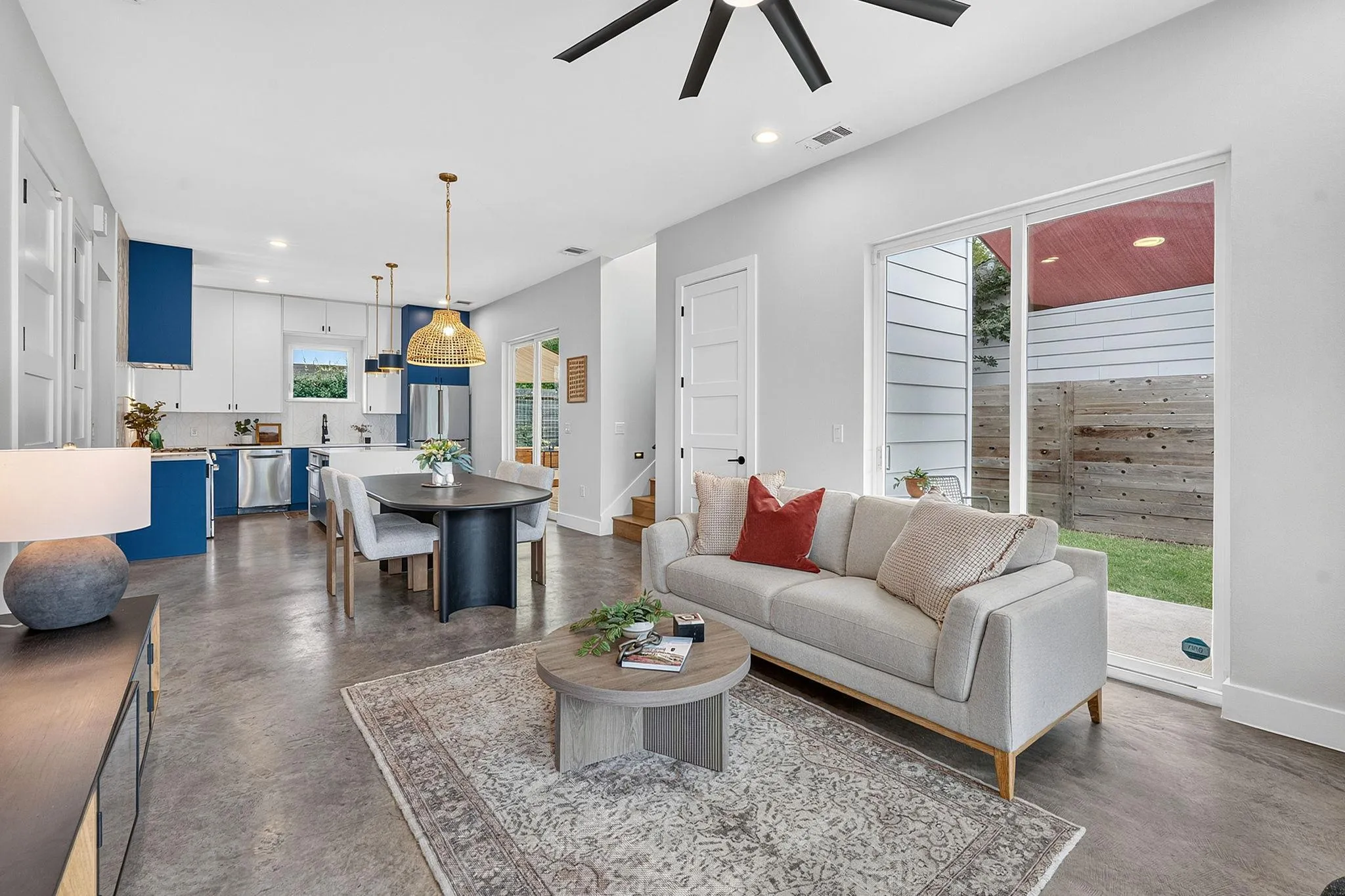Photo 5 of 1606 GRAYFORD DR #1