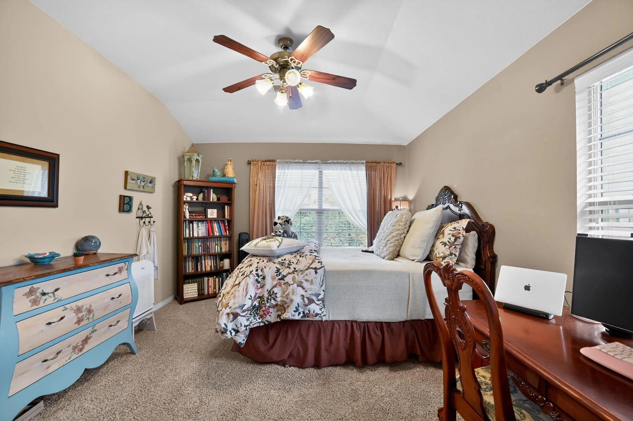 Photo 4 of 3101 DAVIS LN #9101
