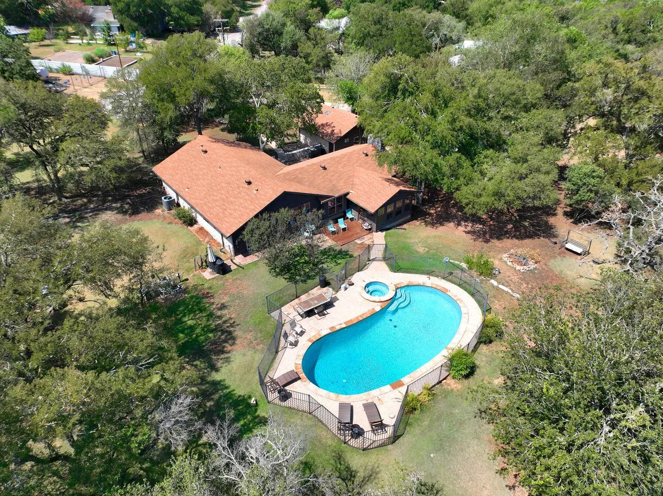 Photo of 2300 ROBIN RD, Manchaca, TX, 78652