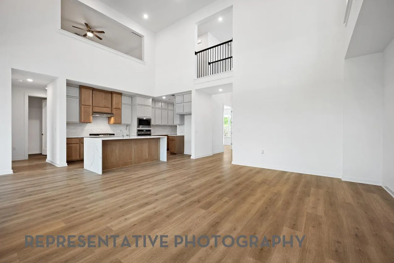 Photo 5 of 6412 PACKHORSE LN