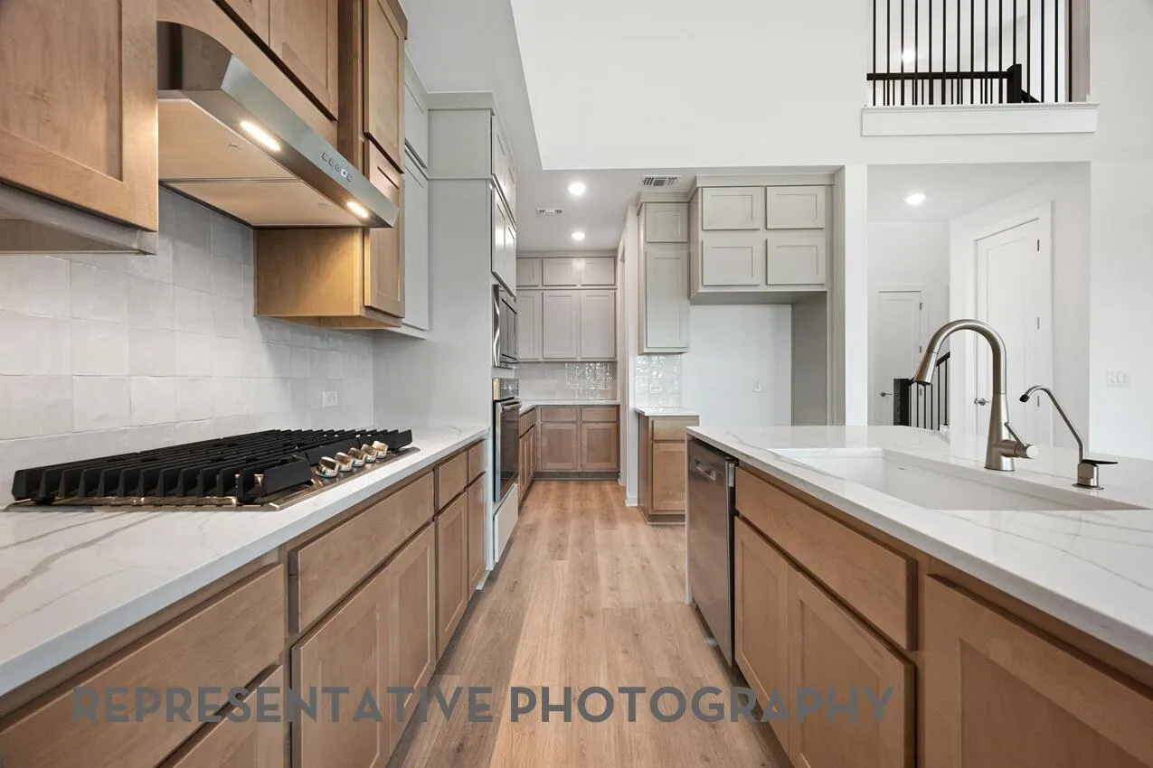 Photo 3 of 6412 PACKHORSE LN