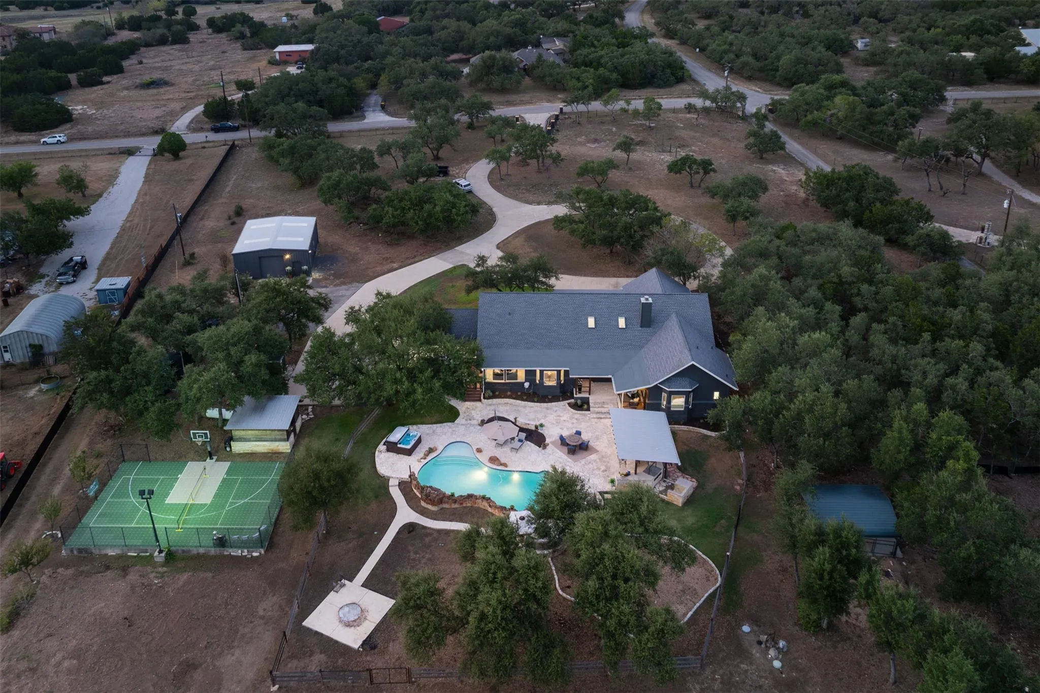 Photo 2 of 220 FAWN MEADOW DR