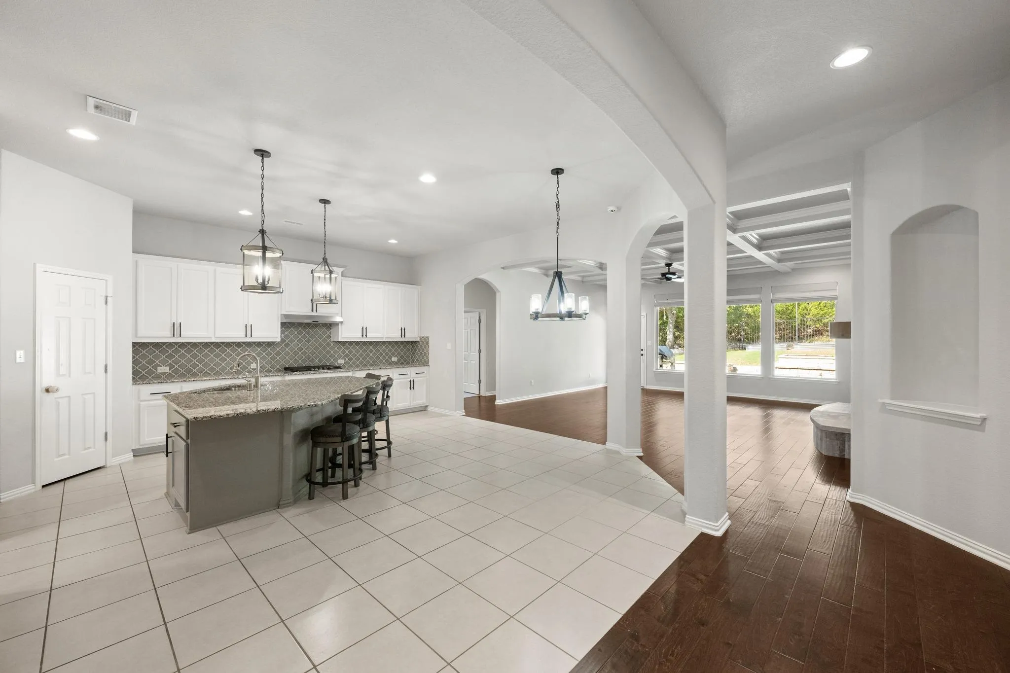 Photo 5 of 865 CATALINA LN