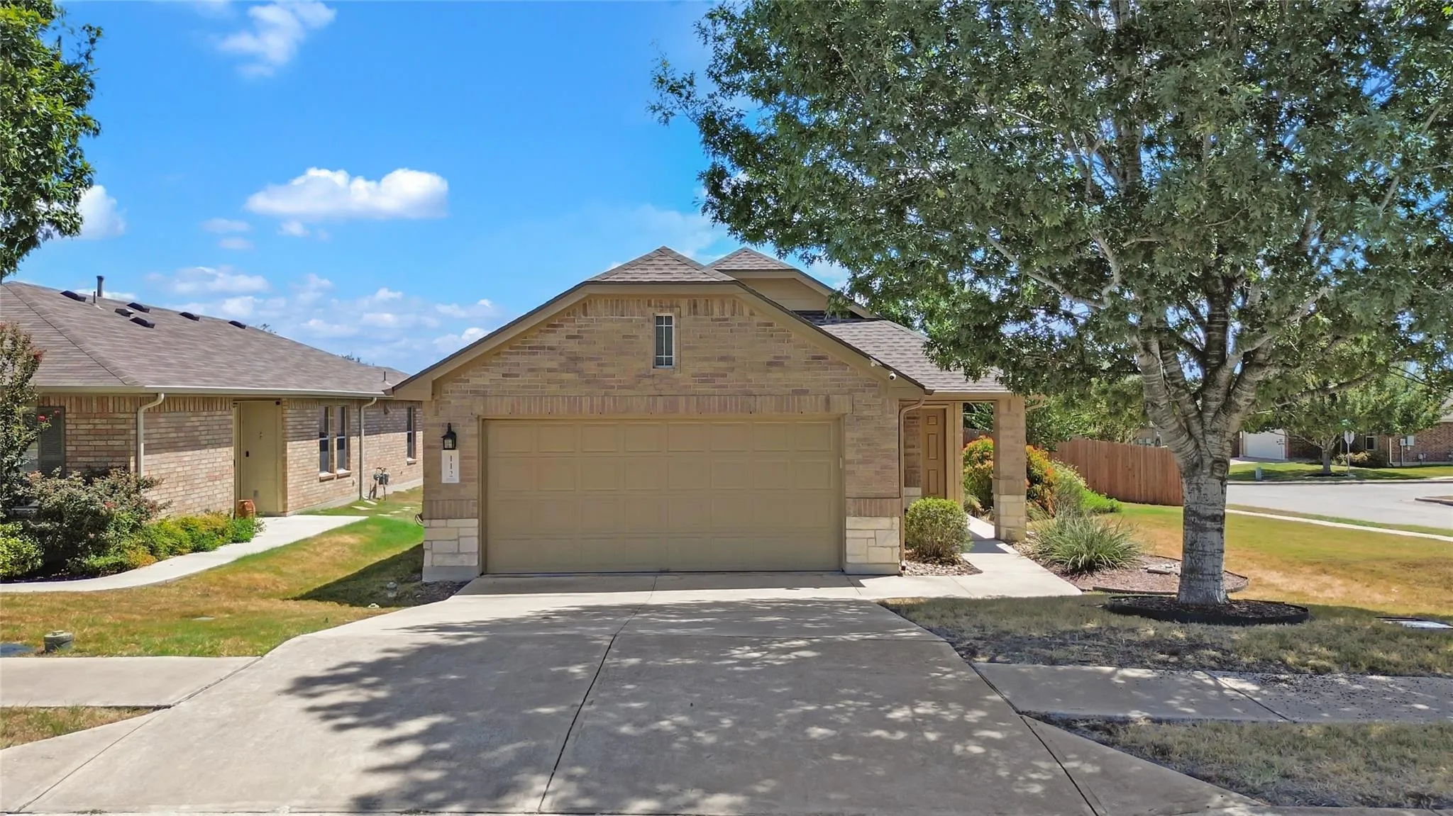 Photo of 112 WILLOW LEAF LN, Buda, TX, 78610