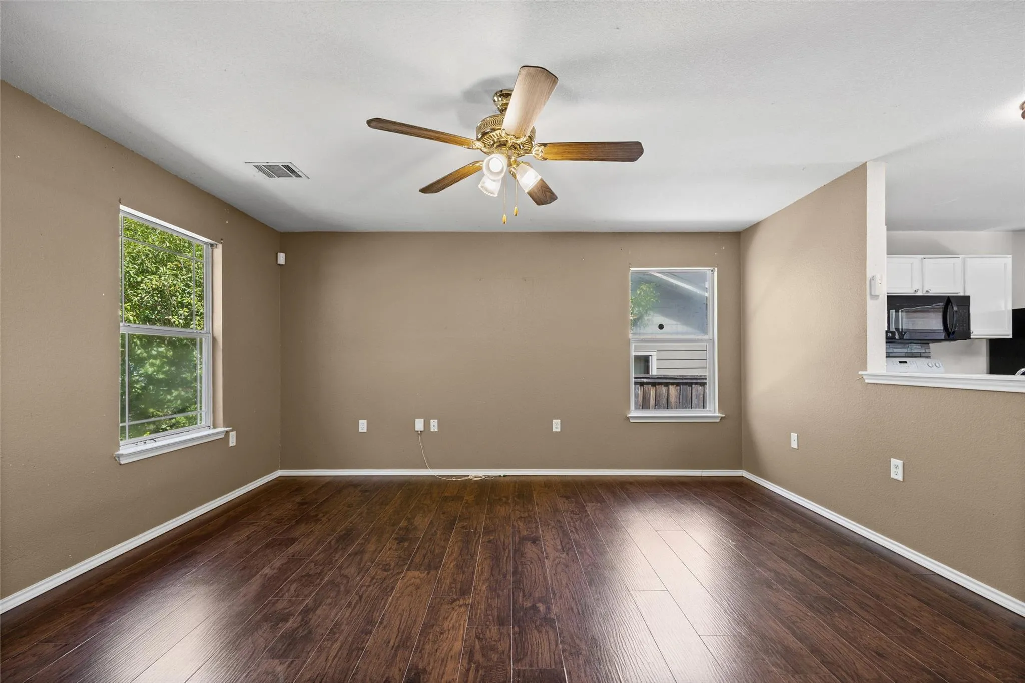Photo 5 of 17816 POWDER CREEK DR