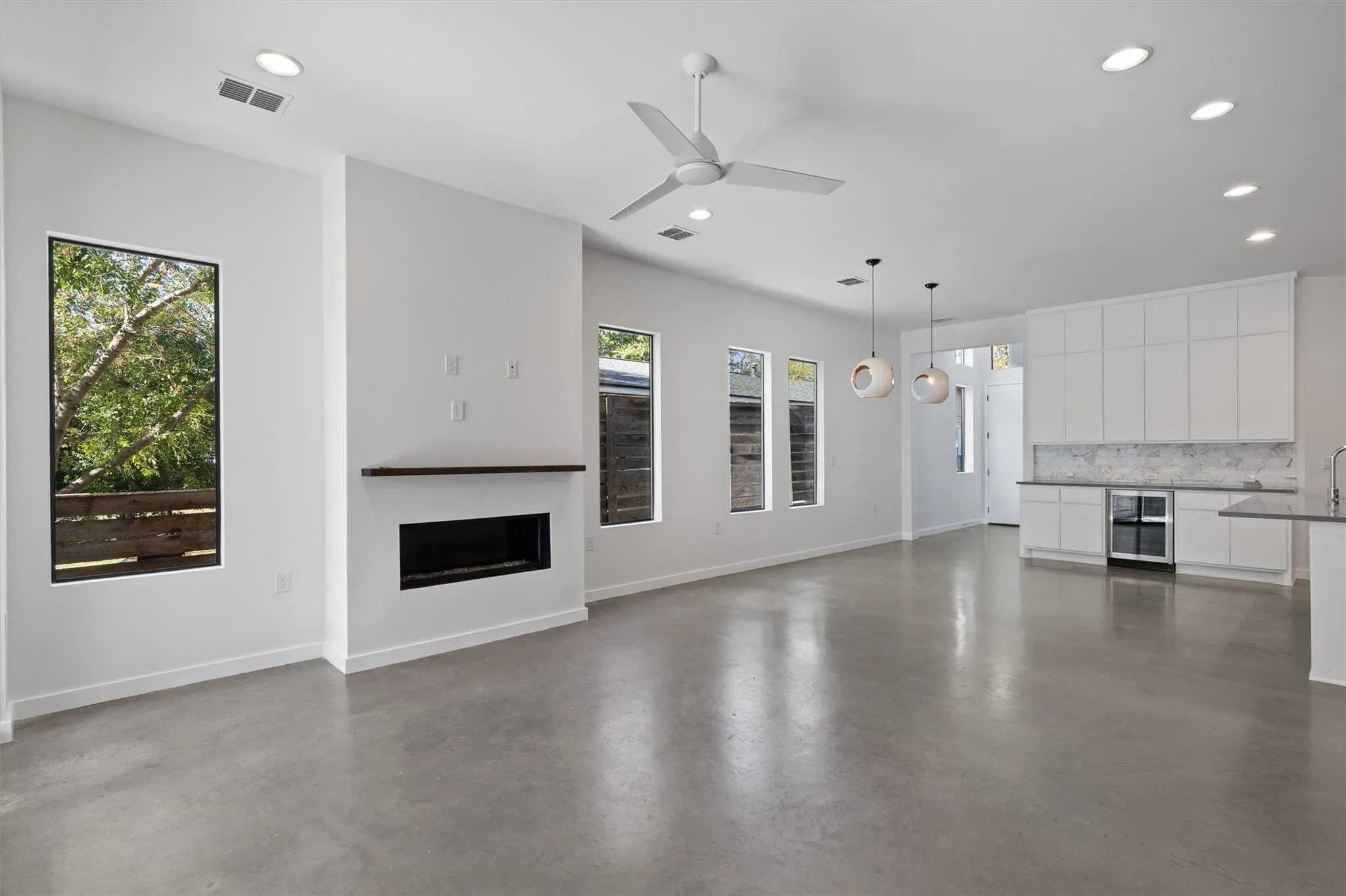 Photo 5 of 1107 TAULBEE LN #B