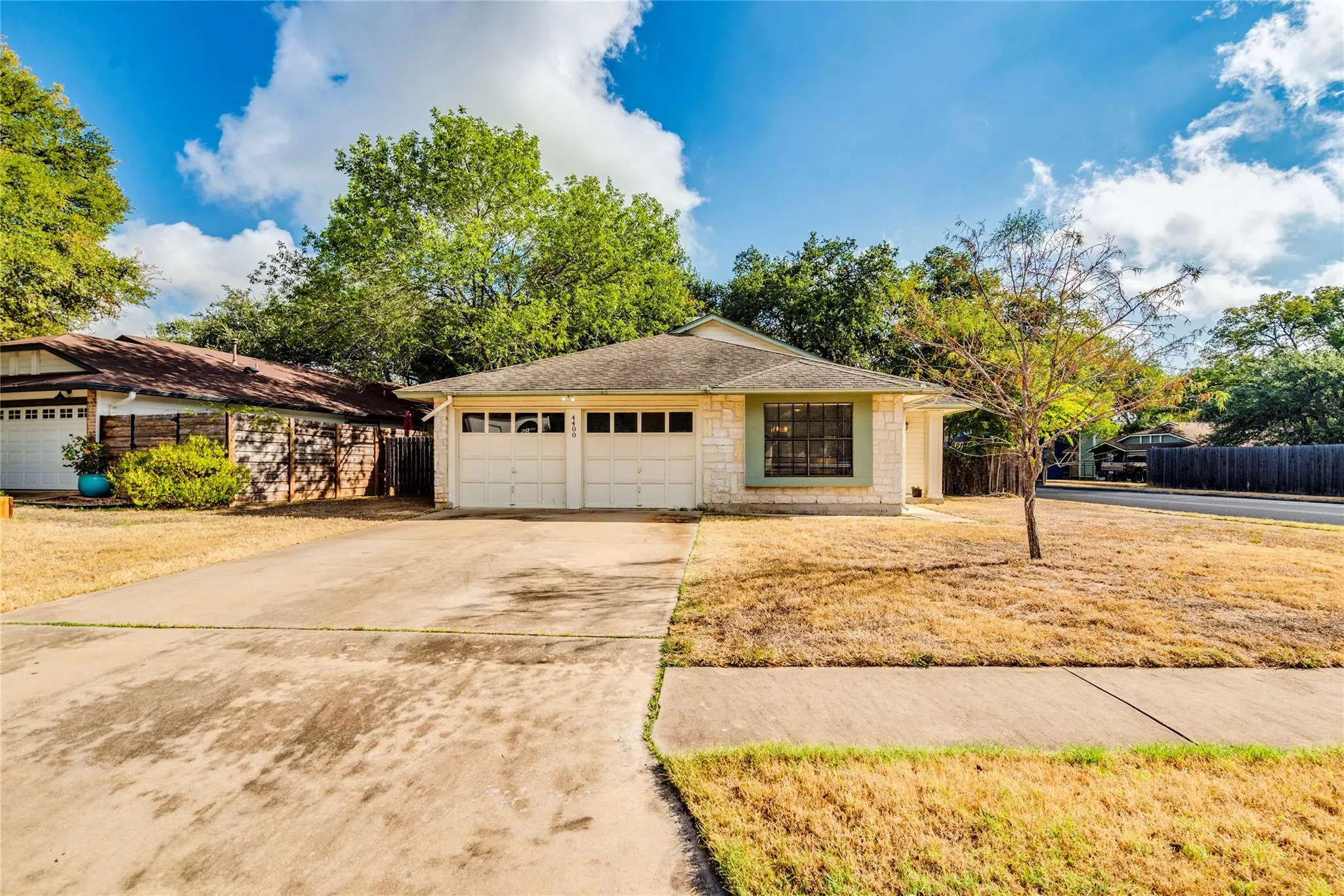 Photo 3 of 4400 MANZANILLO DR