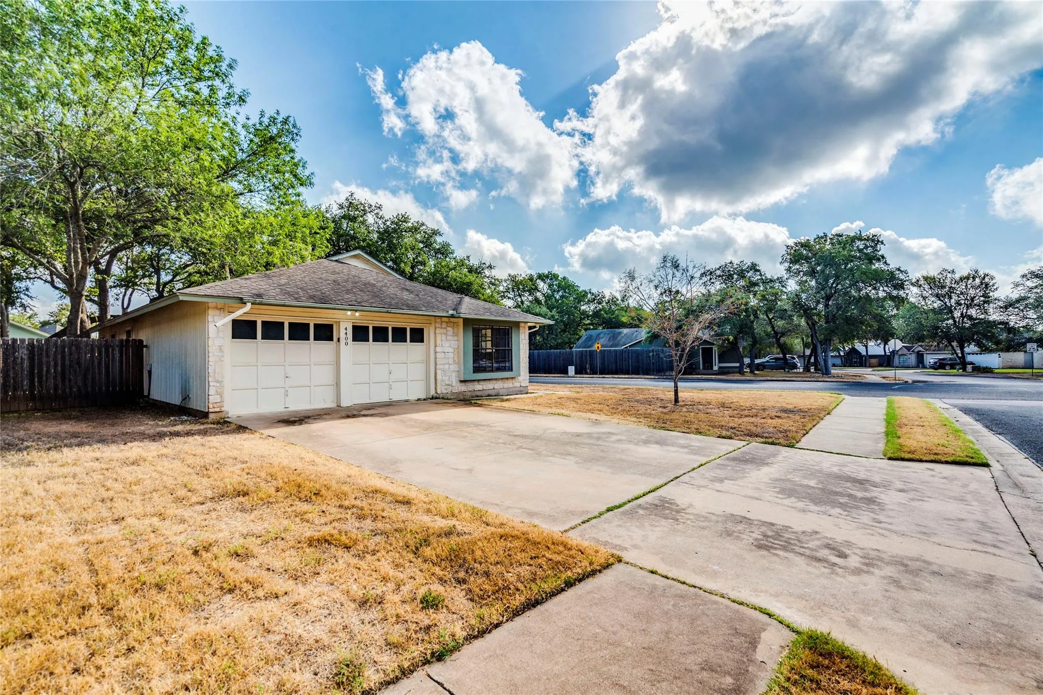 Photo 5 of 4400 MANZANILLO DR