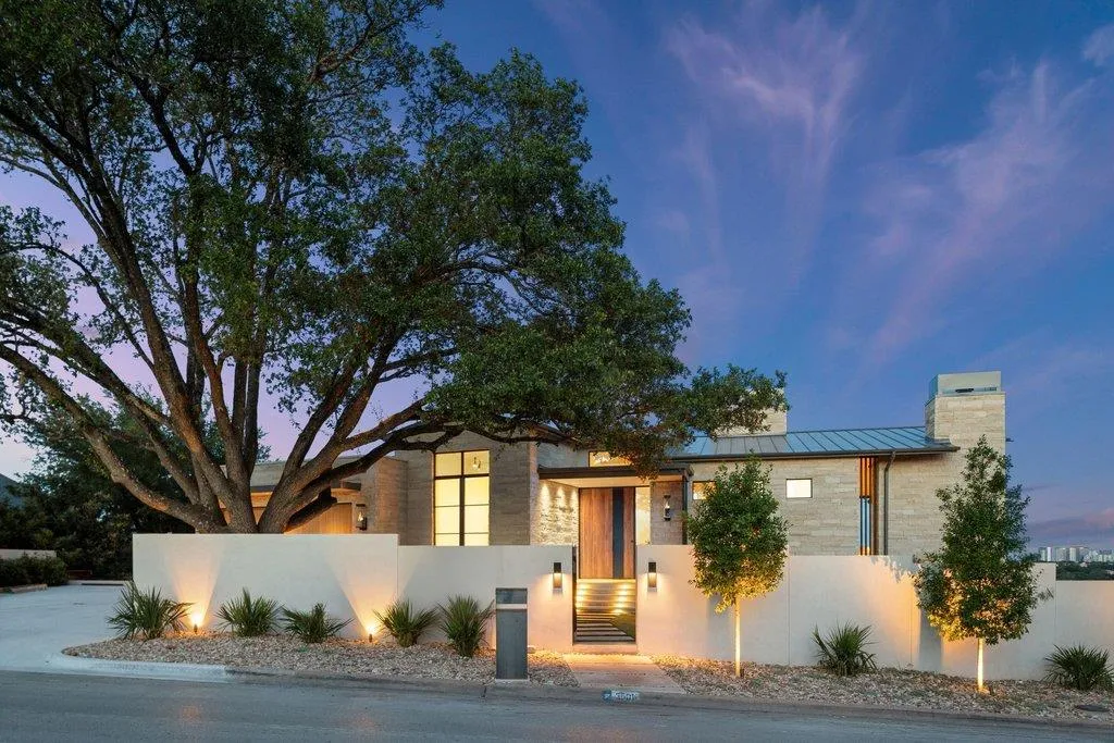 Photo 2 of 3501 MOUNT BONNELL RD