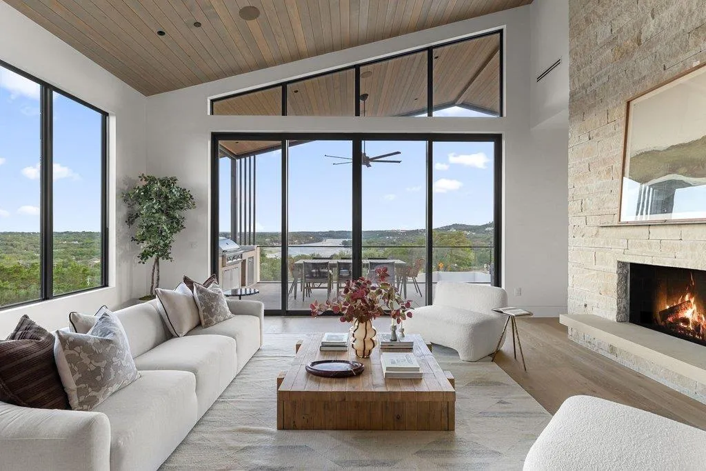 Photo 3 of 3501 MOUNT BONNELL RD