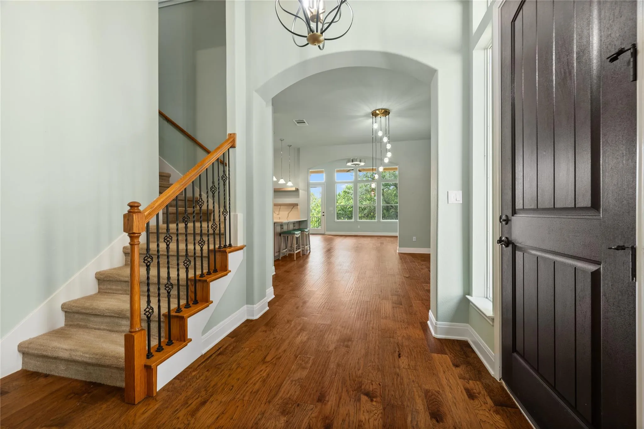 Photo 4 of 214 DARWINS WAY