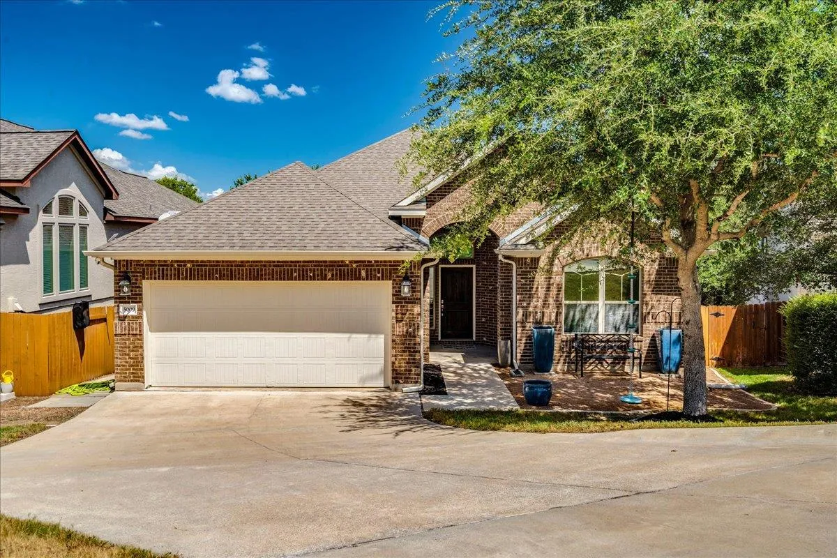 Photo of 5009 INKS CLEARING LN, Austin, TX, 78738