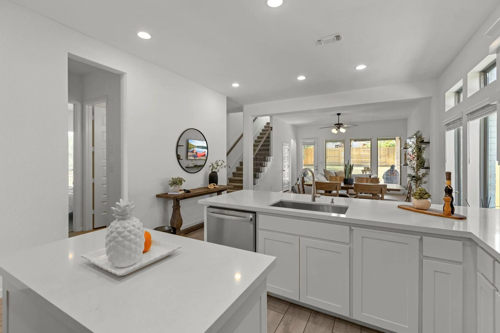 Photo 5 of 229 BLUFF CREEK LN