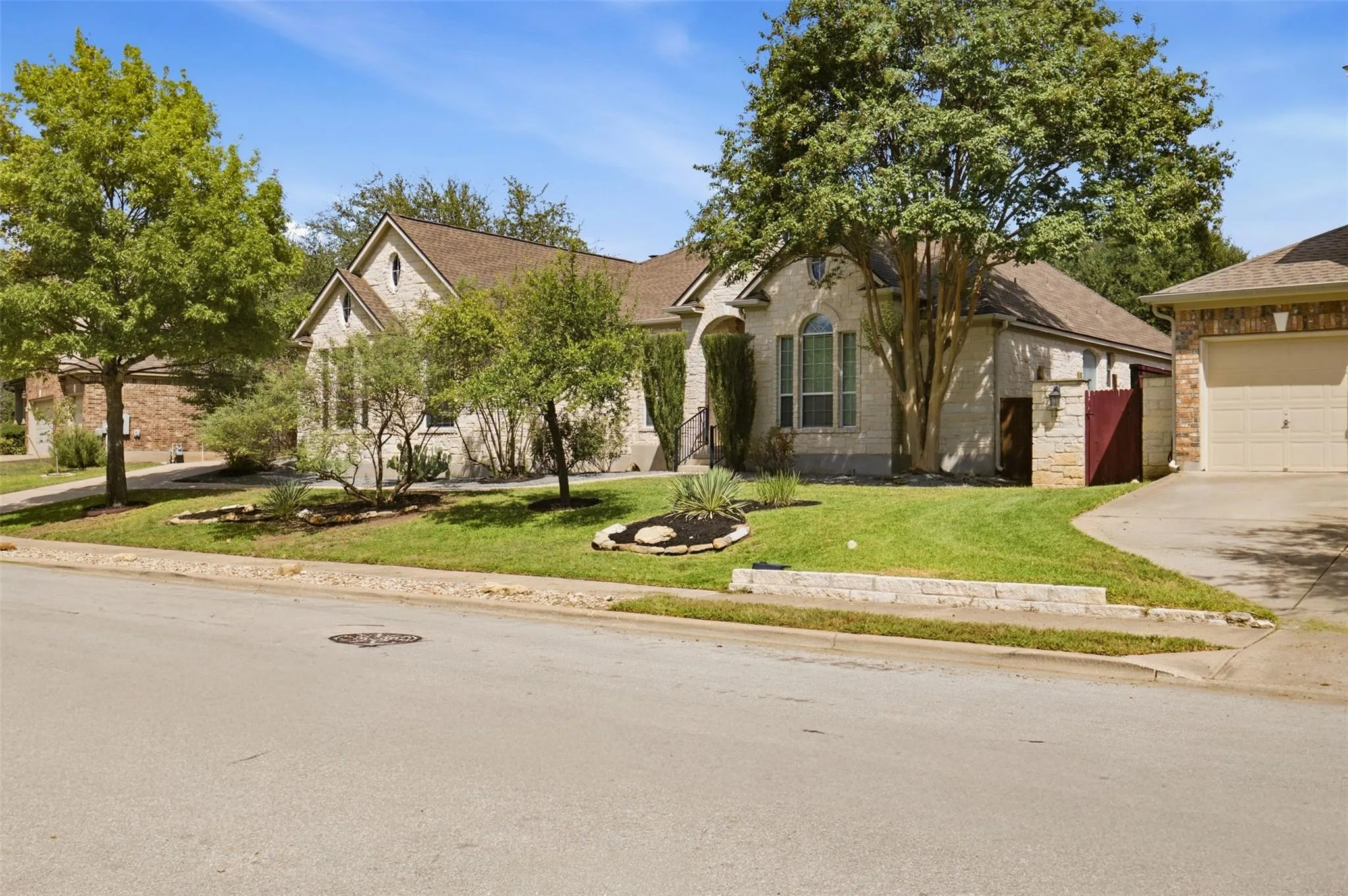 Photo 3 of 3004 LOMBARDI WAY