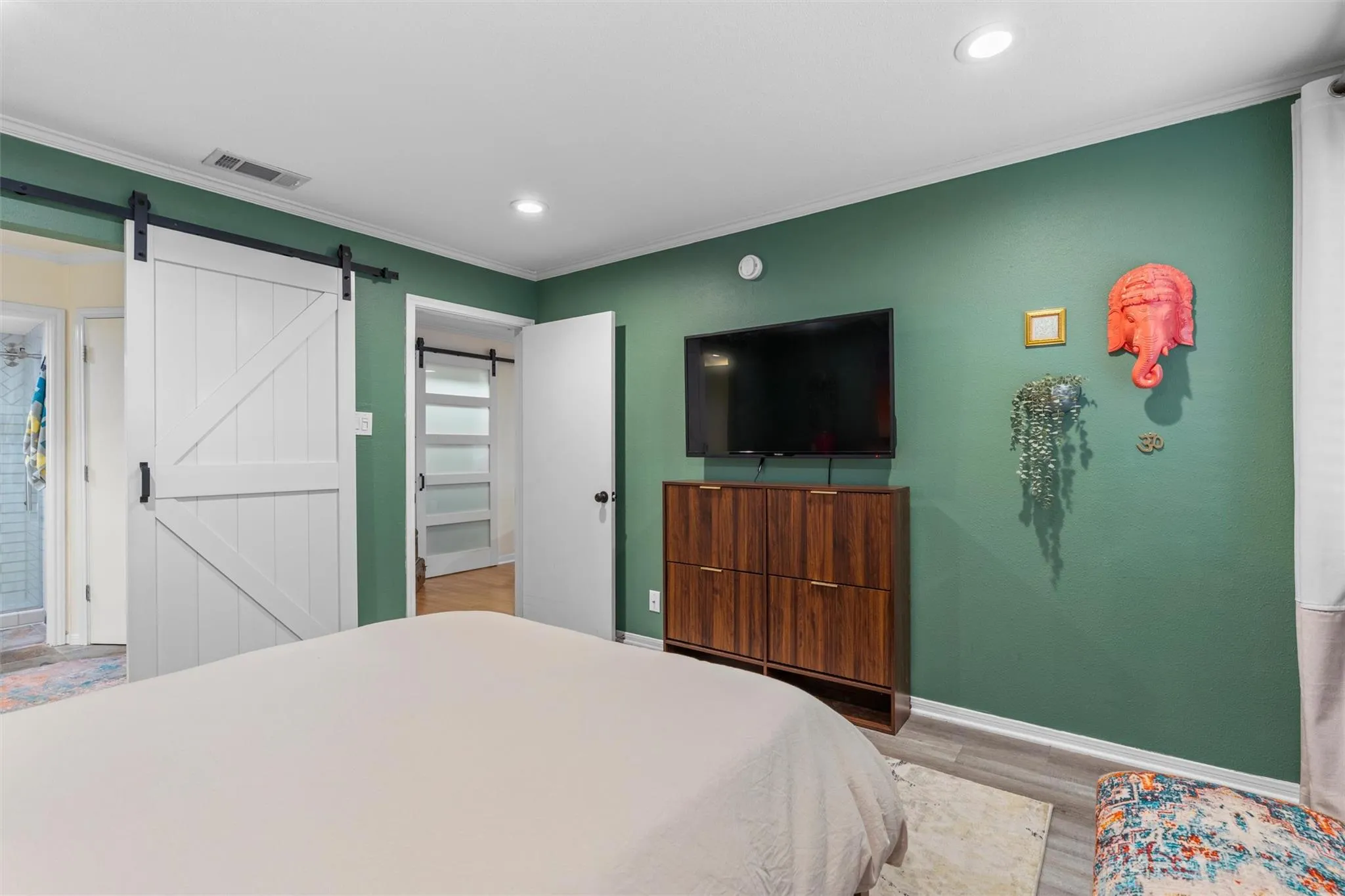 Photo 2 of 8888 TALLWOOD DR #1106