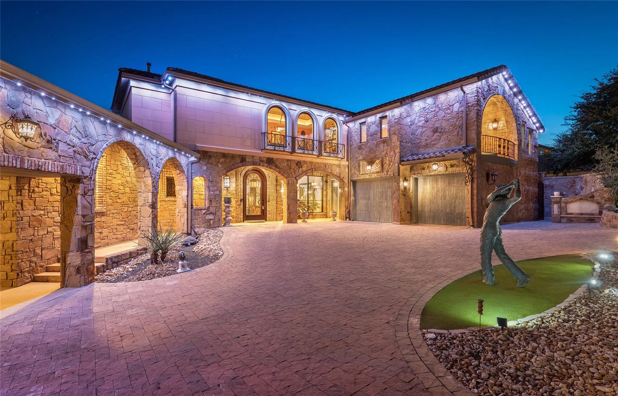 Photo 2 of 12925 LUNA MONTANA WAY S