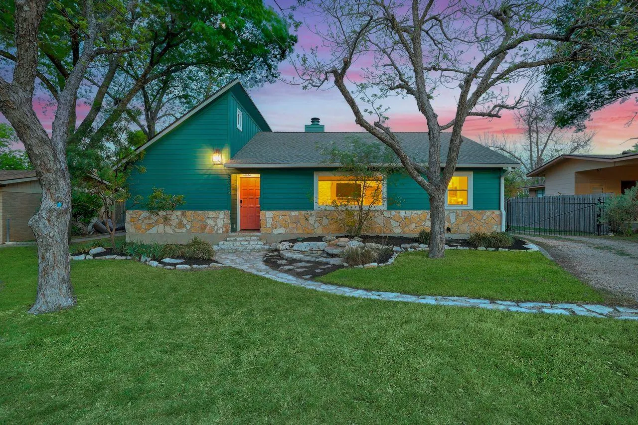 Photo of 6903 ARDATH ST, Austin, TX, 78757