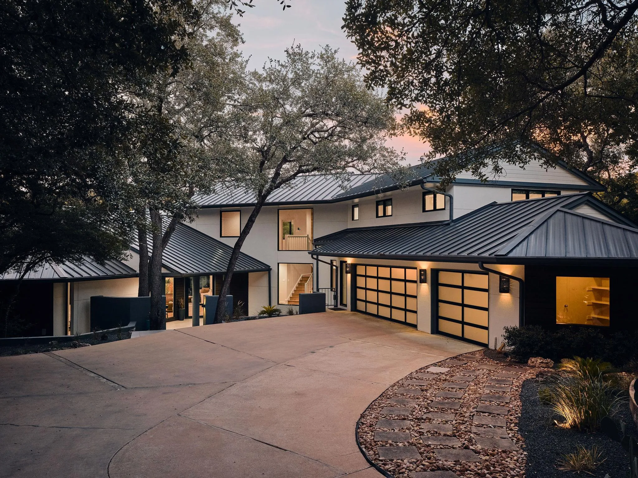 Photo of 3200 THREE RIVERS DR, Austin, TX, 78746