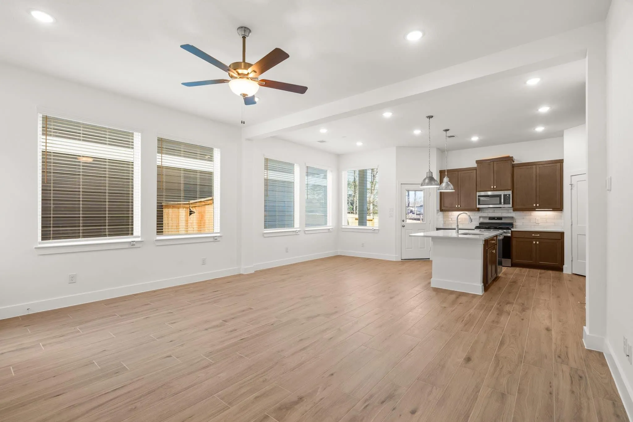 Photo 3 of 227 FLORA SPRINGS CV