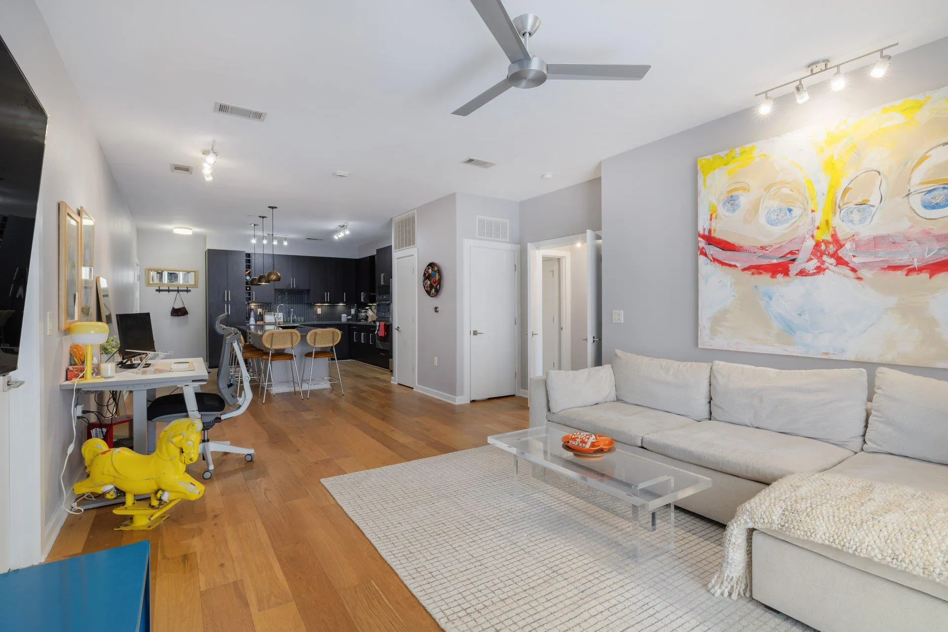 Photo 3 of 3600 S LAMAR BLVD #116