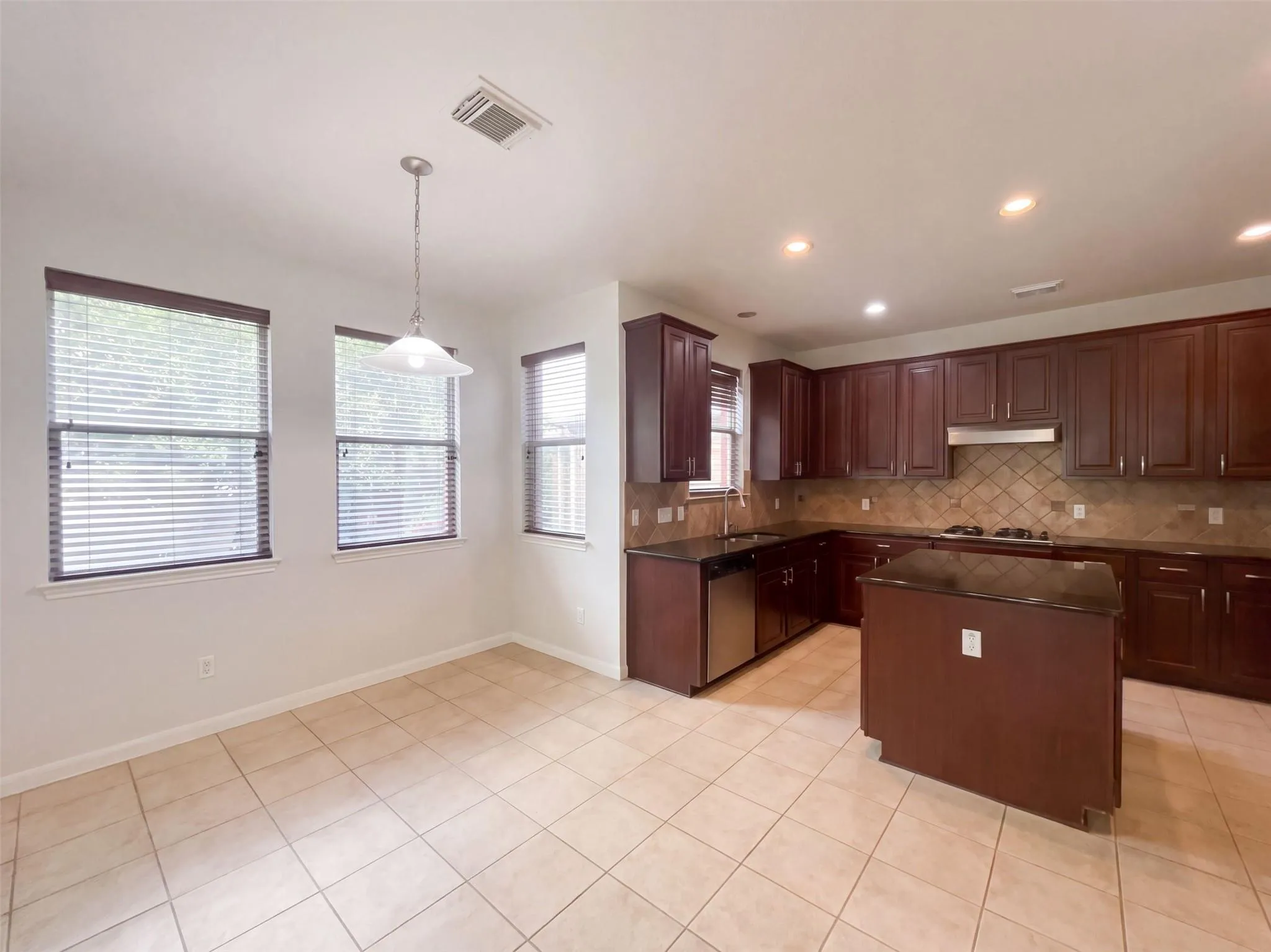 Photo 2 of 1014 BRETTON WOODS DR