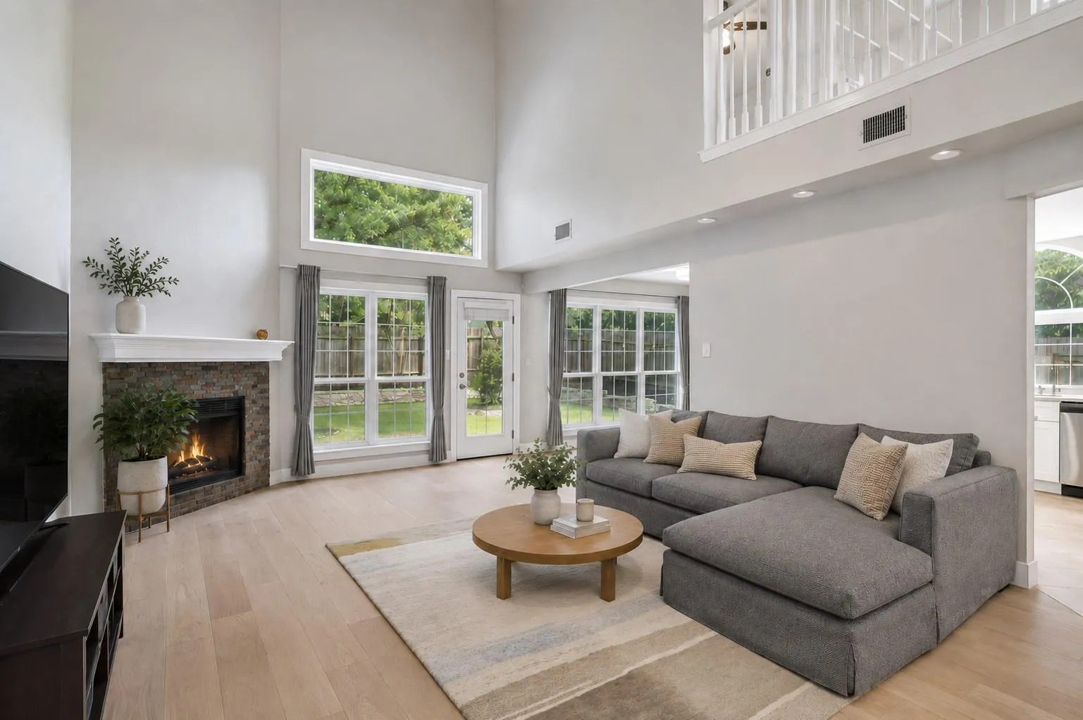 Photo 5 of 11402 CHESSINGTON DR