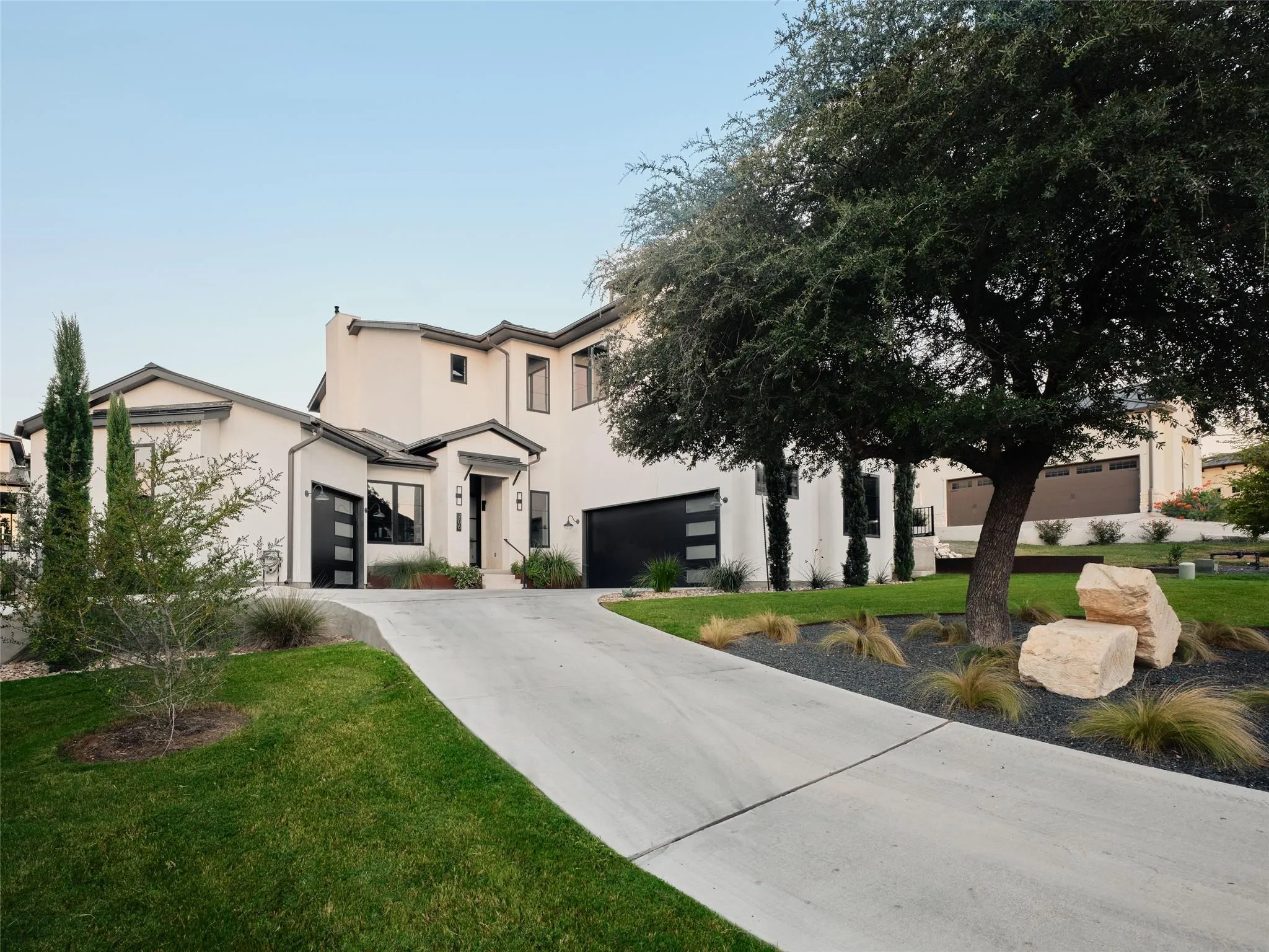 Photo 2 of 706 CRESTONE STREAM DR
