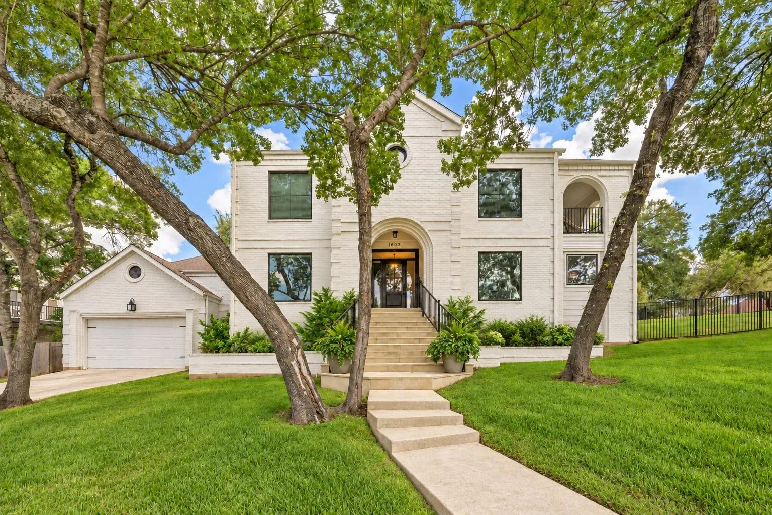 Photo of 1603 FALCON LEDGE DR, Austin, TX, 78746