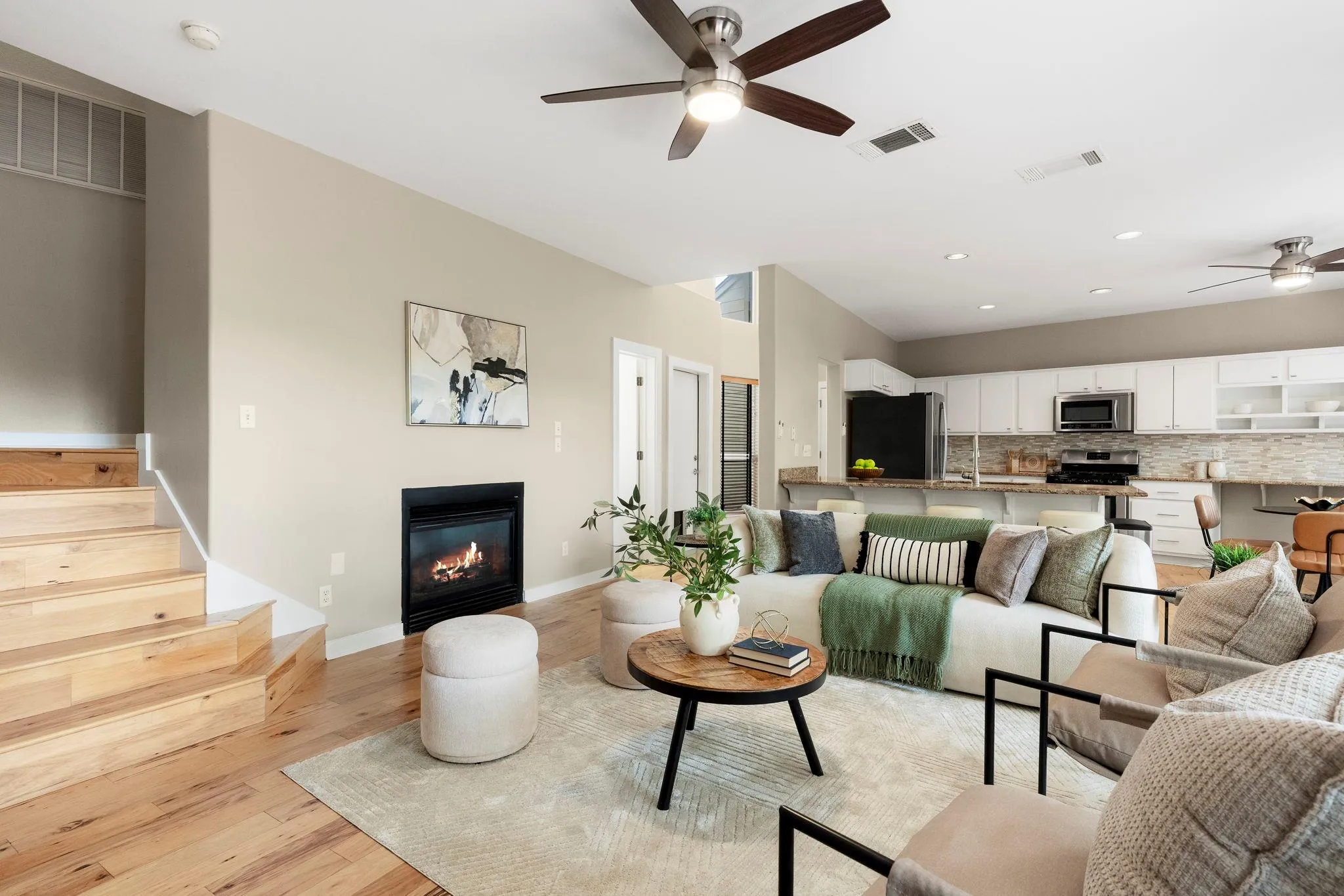 Photo 2 of 2114 GOODRICH AVE #7