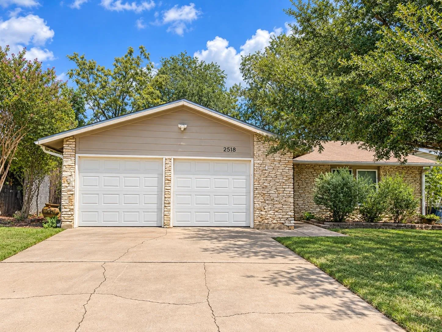 Photo of 2518 DOVEMEADOW DR, Austin, TX, 78744