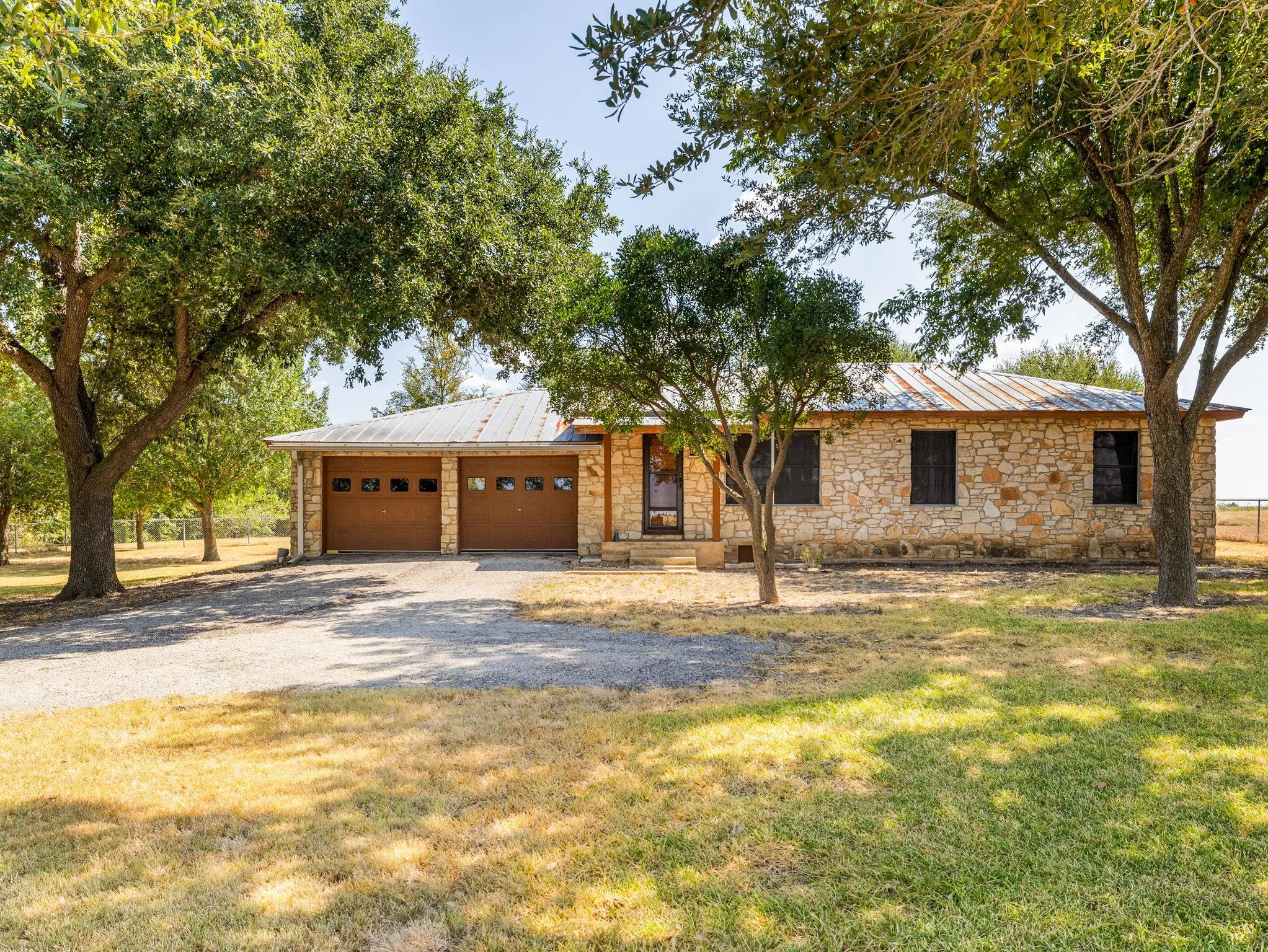 Photo of 1501 COUNTY ROAD 421, Taylor, TX, 76574