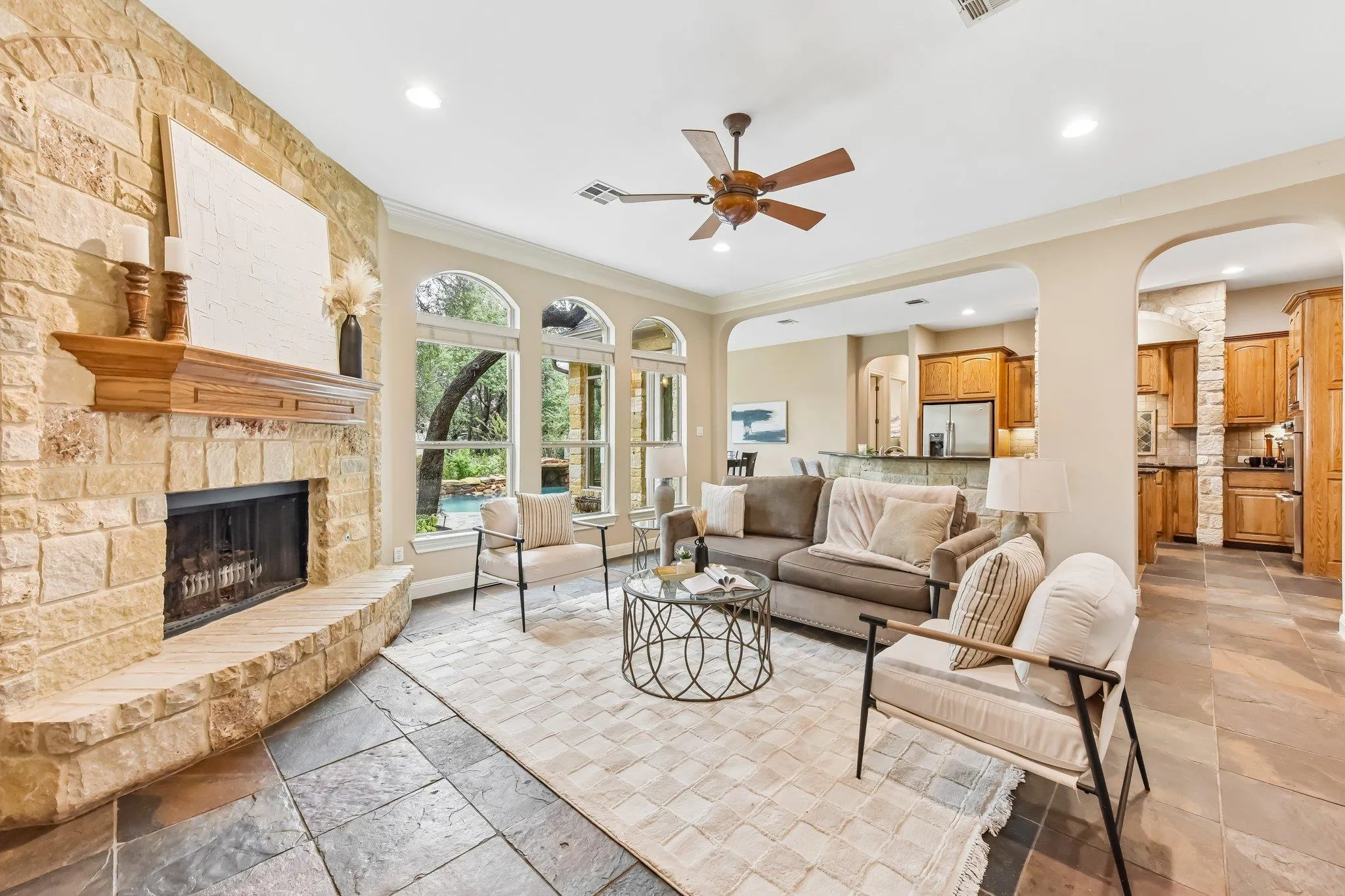 Photo 4 of 11008 SIERRA RIDGE CT