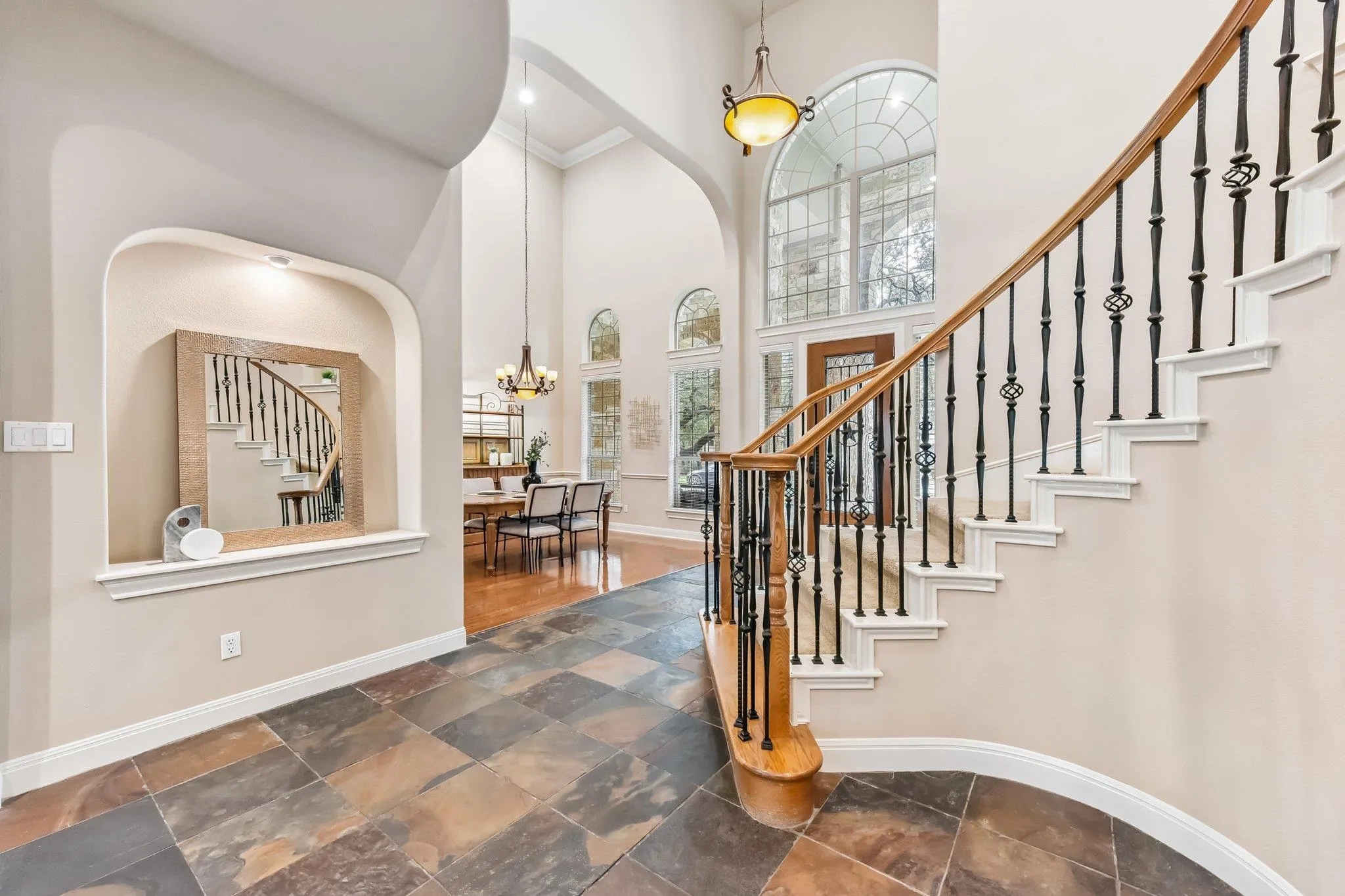 Photo 3 of 11008 SIERRA RIDGE CT