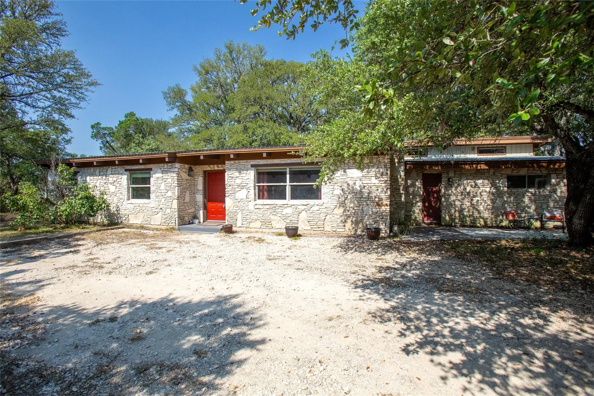 Photo 4 of 111 MERRYWOOD LN