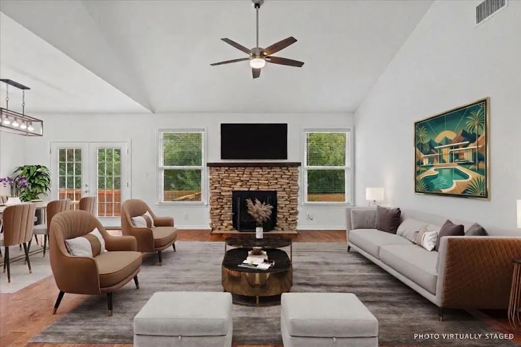 Photo 4 of 13201 BRIAR HOLLOW DR