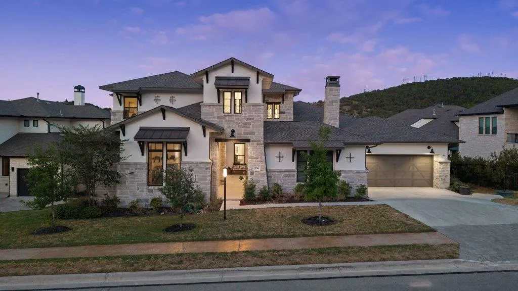 Photo of 200 BALDOVINO SKWY, Lakeway, TX, 78738