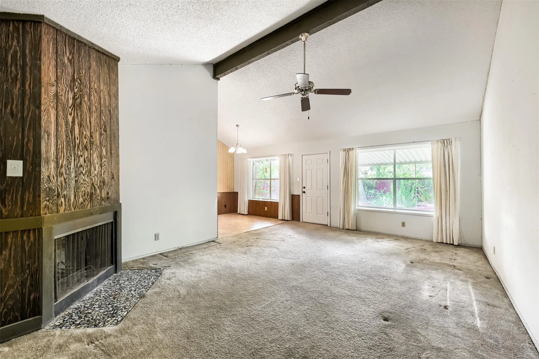 Photo 2 of 7112 WINDRIFT WAY