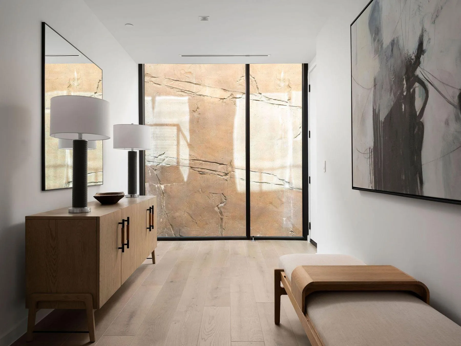Photo 3 of 1006 BAYLOR ST #201