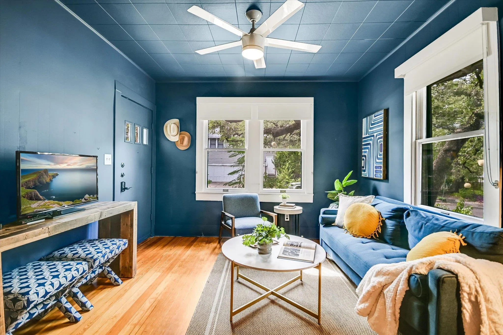 Photo 5 of 1709 DRAKE AVE