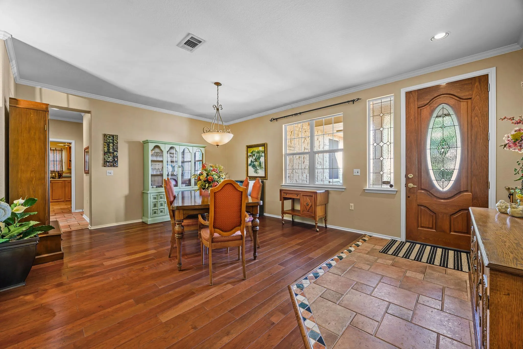 Photo 4 of 109 GOLDENROD WAY