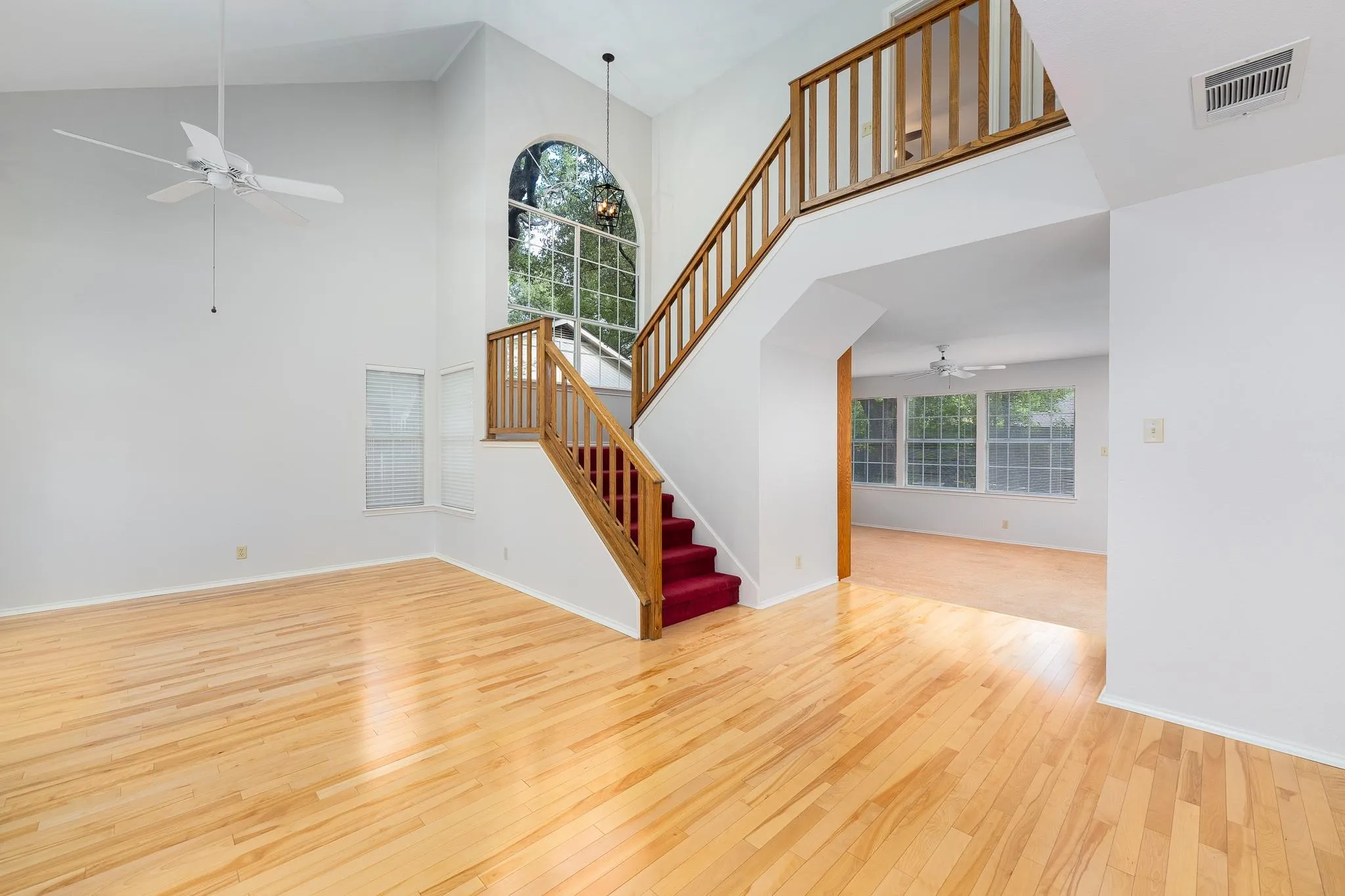 Photo 5 of 9106 MARYBANK DR