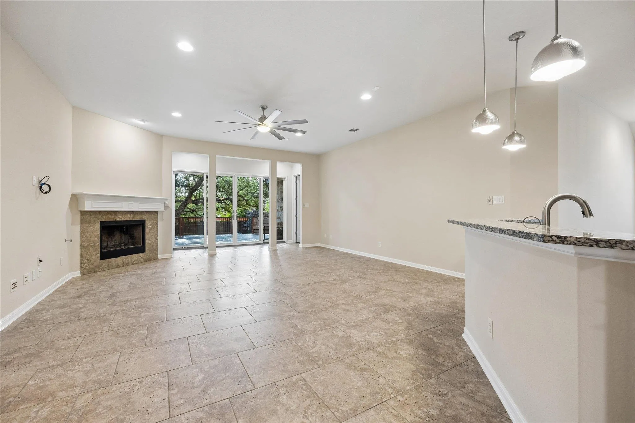Photo 3 of 3302 MOSSY GROVE CT