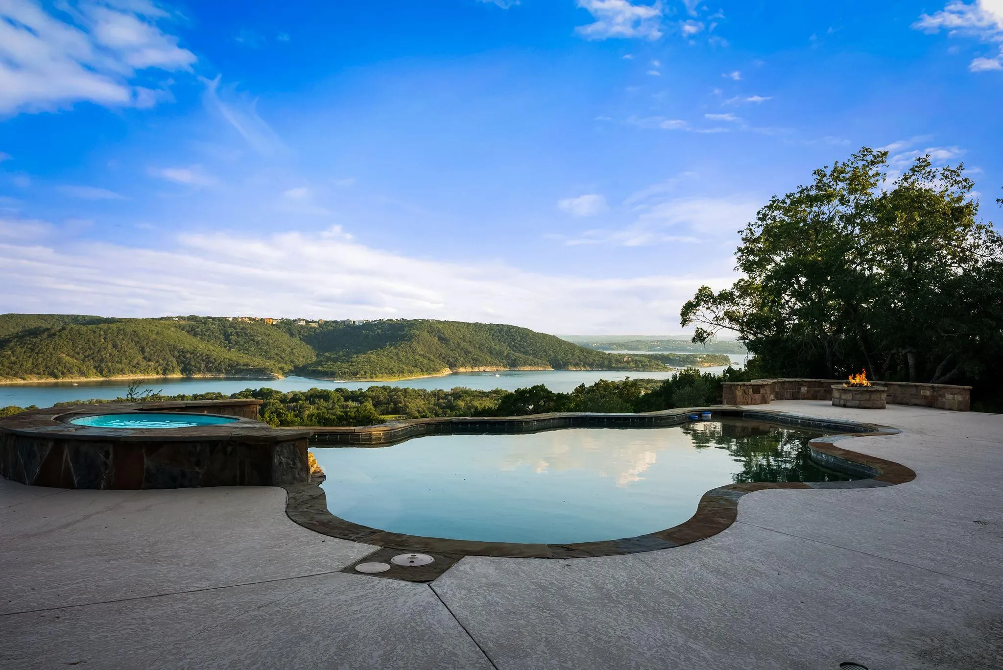 Photo of 8145 LAKE MOUNTAIN LN, Leander, TX, 78641