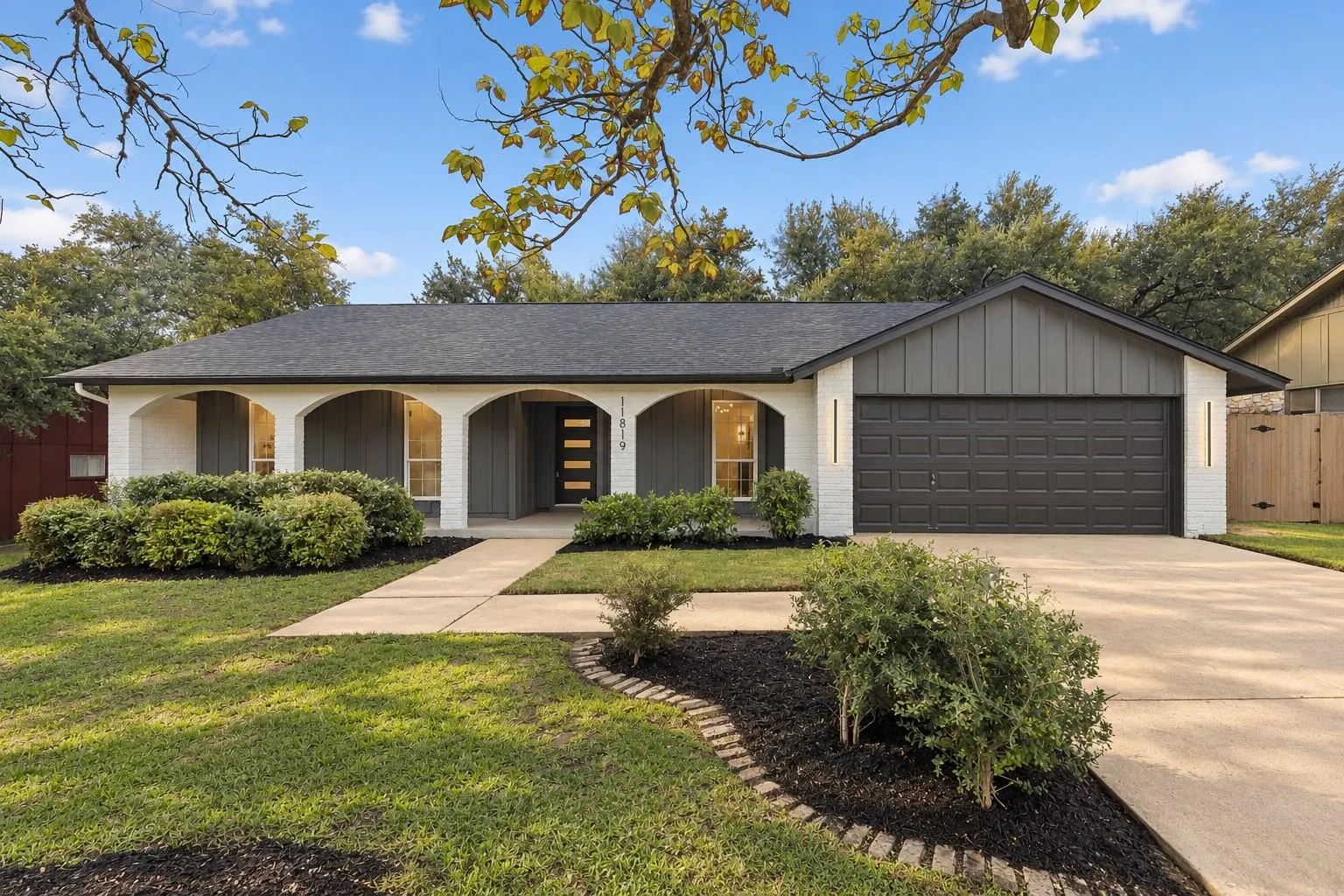 Photo of 11819 HIGHLAND OAKS TRL, Austin, TX, 78759