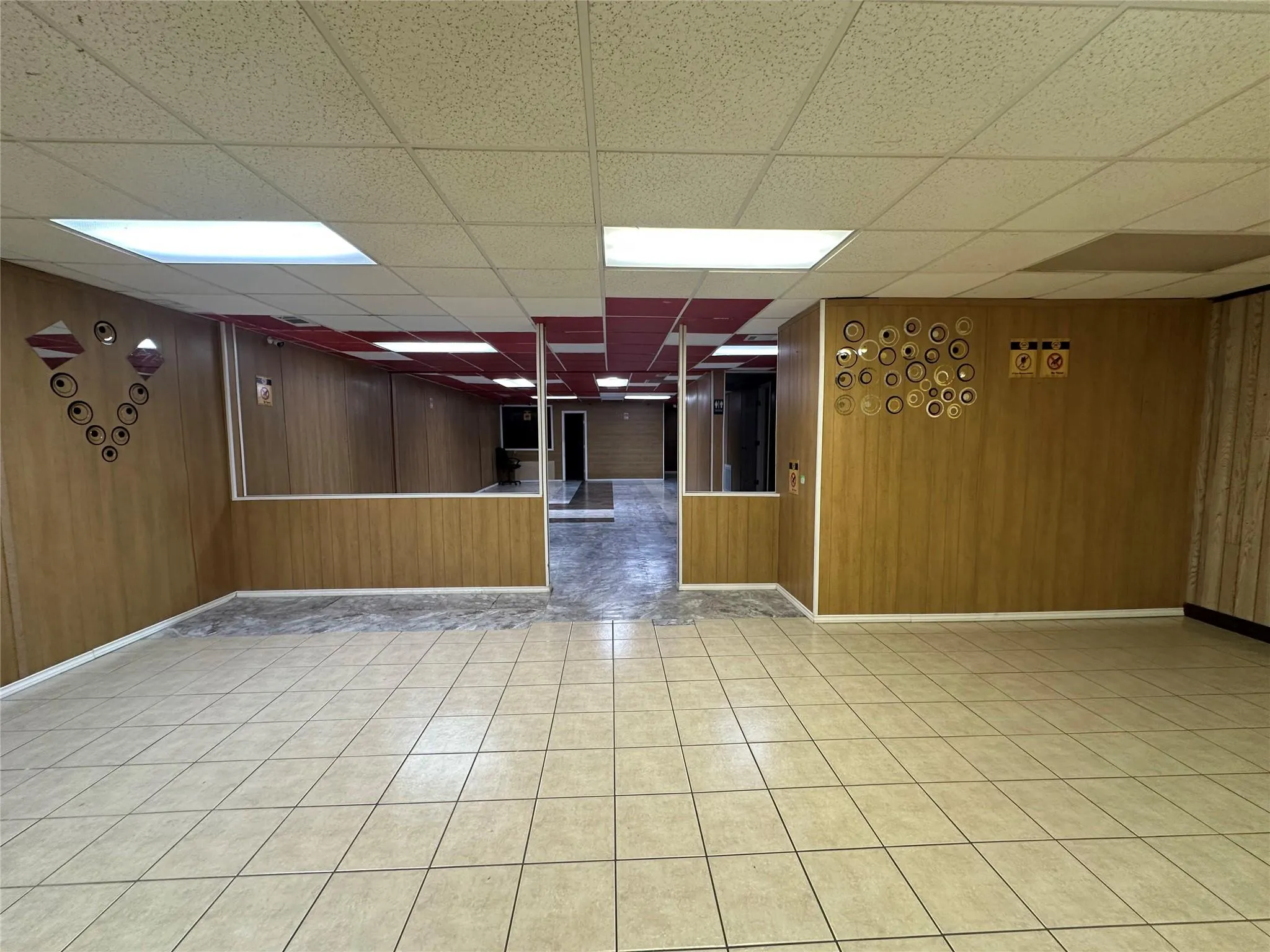 Photo 3 of 9513 BURNET RD