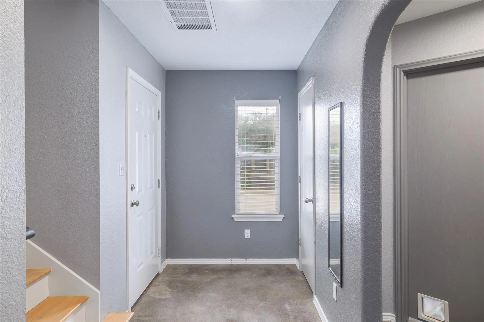 Photo 2 of 4625 CREDO LN