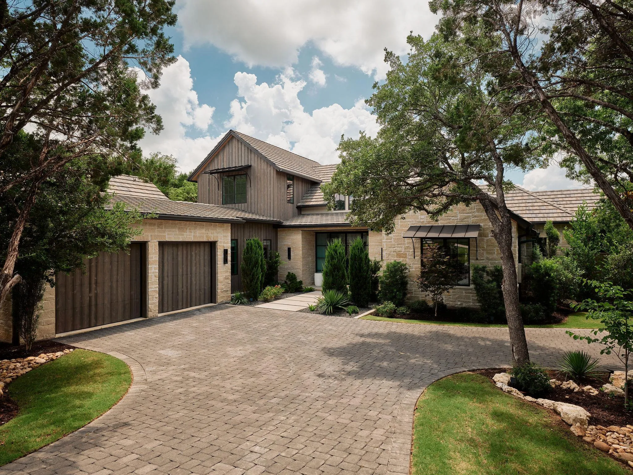 Photo of 4320 AMARRA DR, Austin, TX, 78735