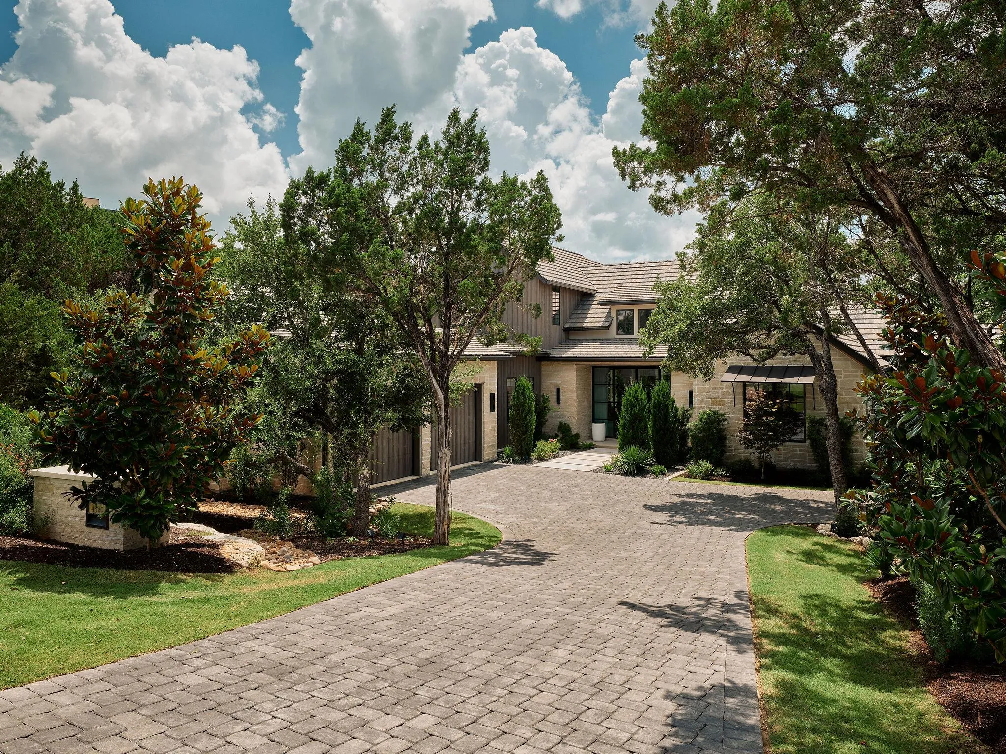 Photo 4 of 4320 AMARRA DR