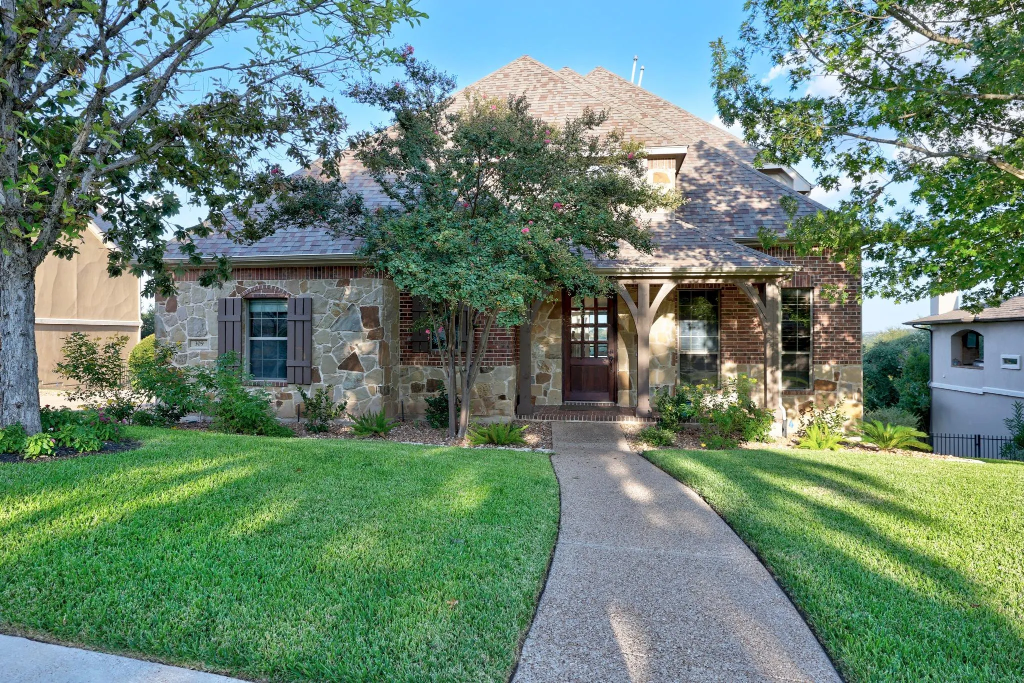 Photo 2 of 309 SANTALUZ LN